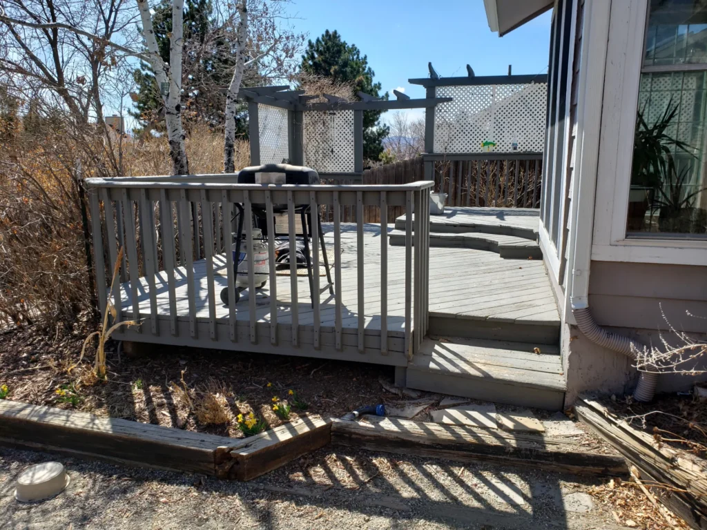 Cedar Pergola Privacy Screen